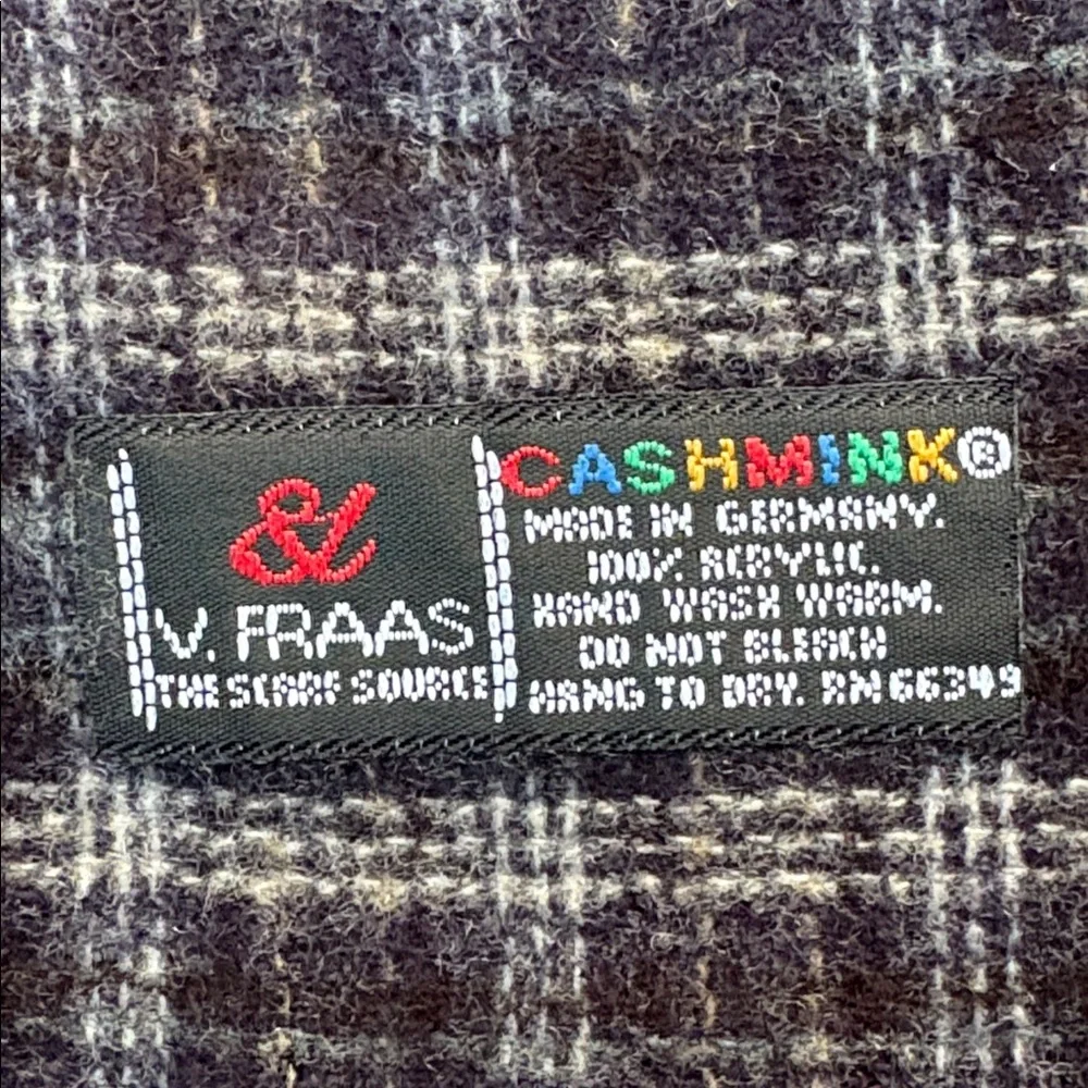 V Fraas Cashmink Made in Germany Navy Blue Plaid Scarf
